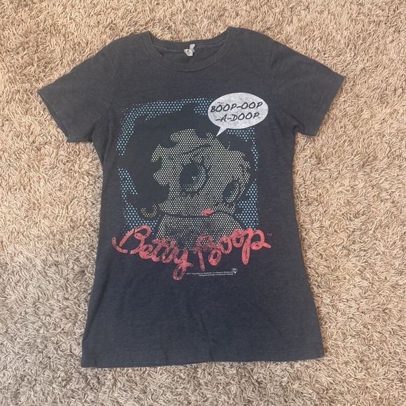 Betty Boop T-shirt Rare Graphic Print From 2102 Comic Style Women's Size Small - Picture 7 of 7